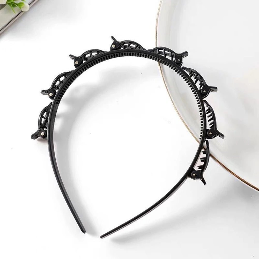 Tiara with Clip – The Detail That Transforms the Look