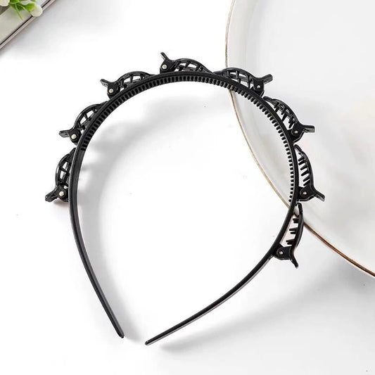 Tiara with Clip – The Detail That Transforms the Look